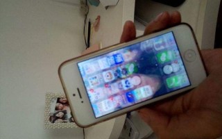 苹果闪屏怎么回事