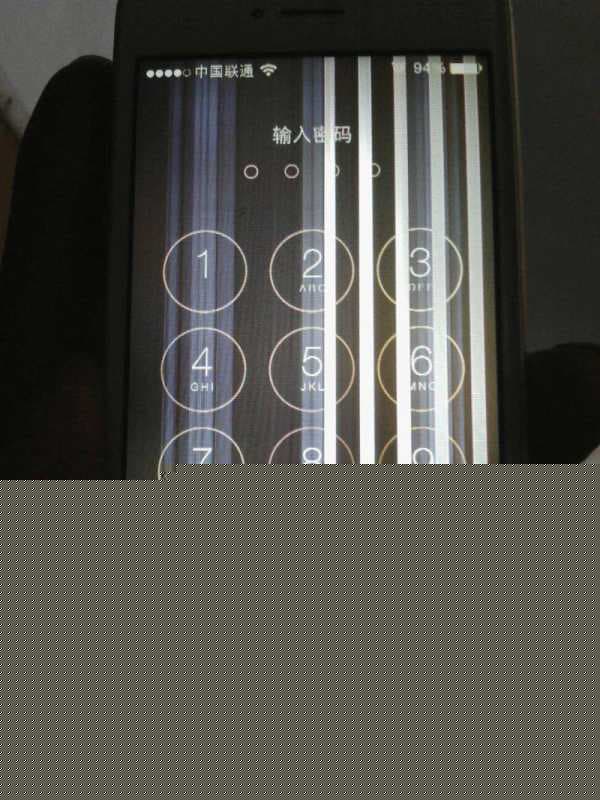 手机出现条纹怎么自修-第1张图片-王尘宇