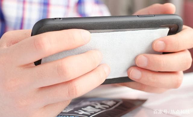 手机发热发烫是什么原因-第1张图片-王尘宇