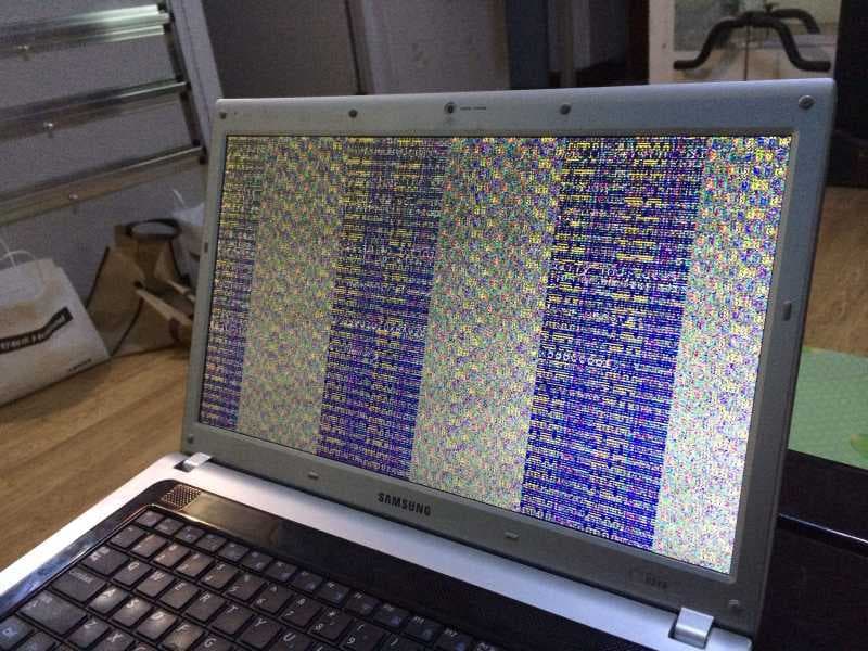 电脑屏幕出现雪花点-第2张图片-王尘宇