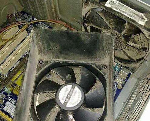 散热风扇声音大怎么解决-第1张图片-王尘宇