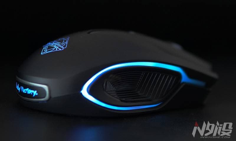 无线鼠标底部灯不亮-第1张图片-王尘宇