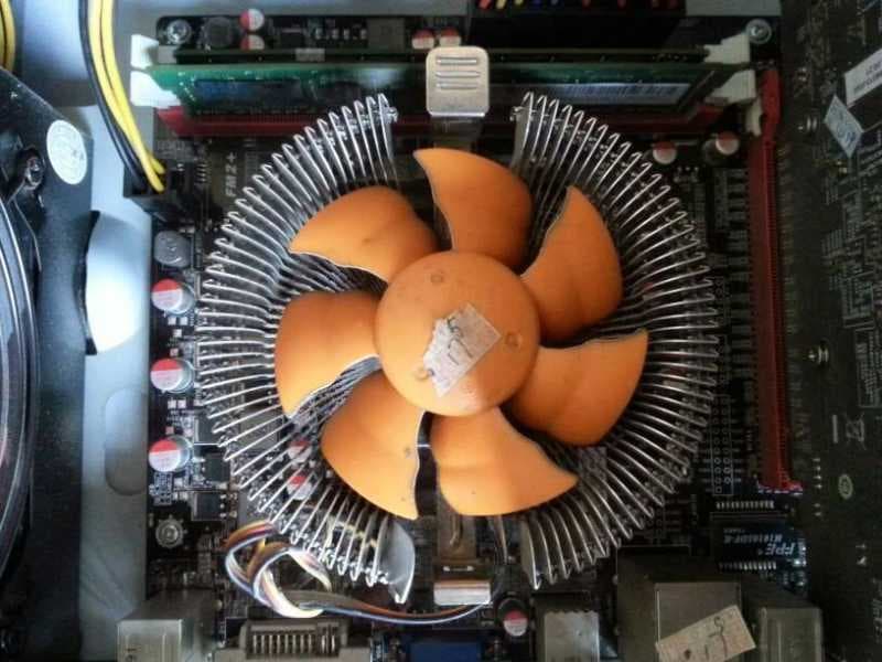 电脑散热风扇怎么拆-第2张图片-王尘宇