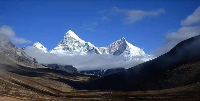 驼峰命名-第1张图片-王尘宇
